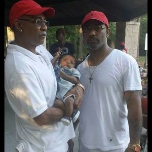 Meet your Posher, Raymond